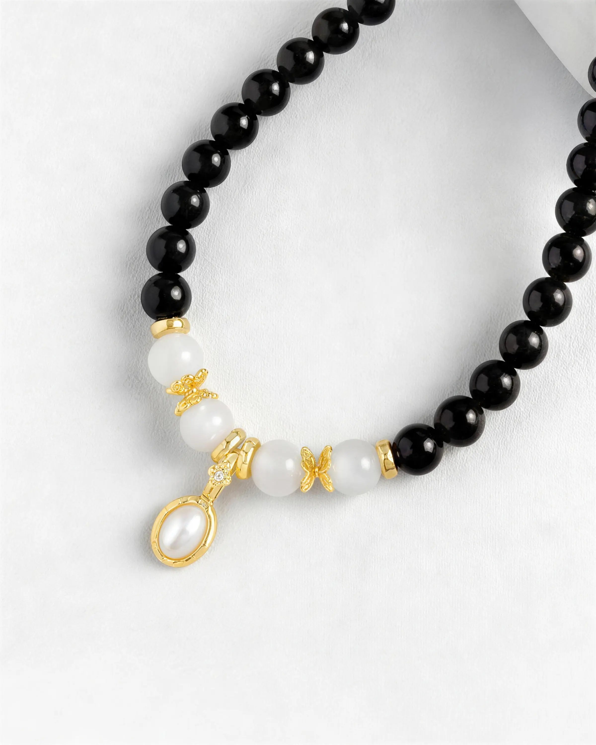 black onyx moonstone beaded necklace details