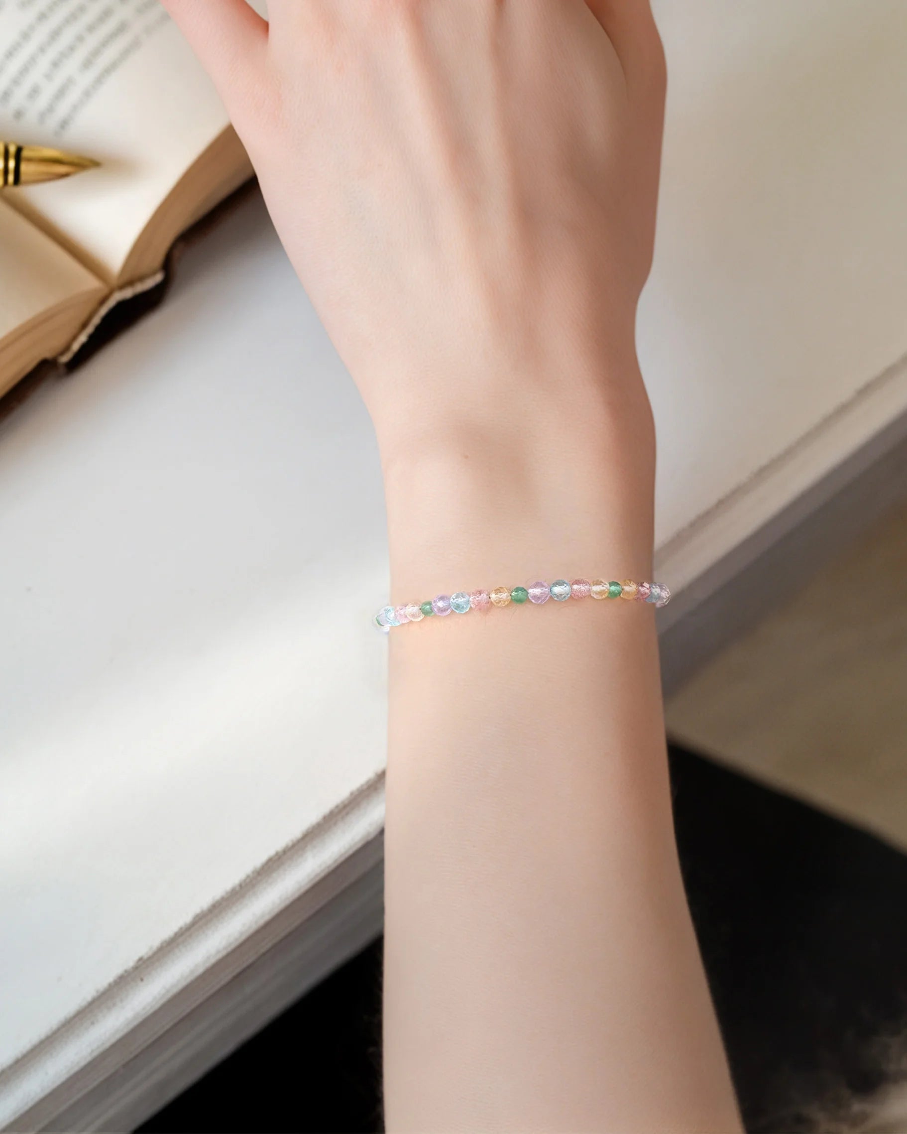 Candy_Facet_Beaded_Bracelet_on_model