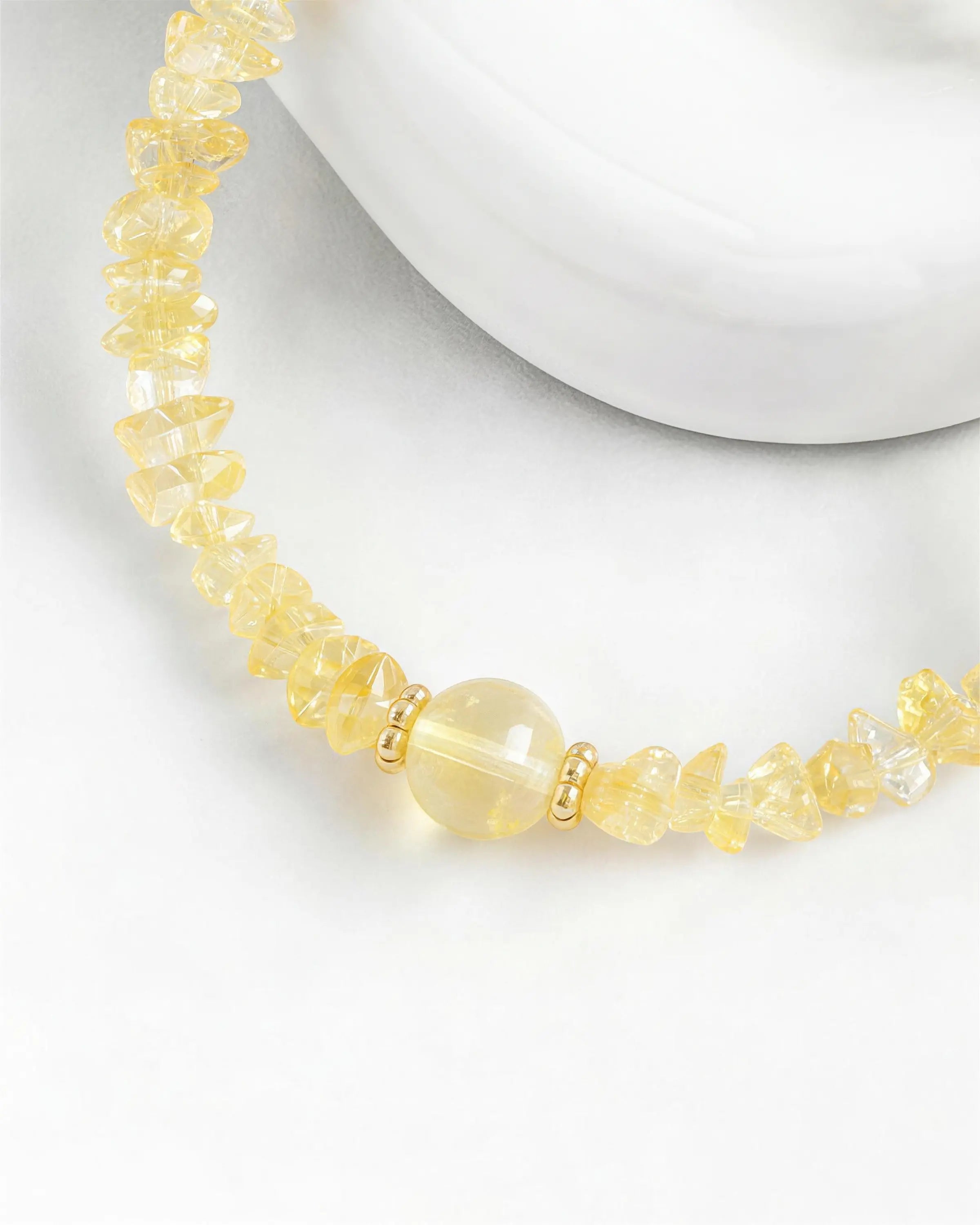 Citrine bead detail of Gold Freeform Chips Focal Bracelet