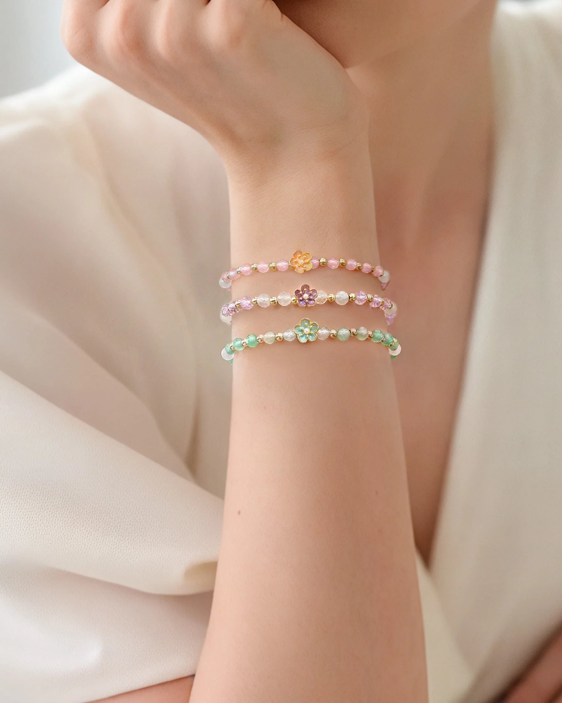 Floral Facet Beaded Bracelet – clear quartz / amethyst / green agate/ peal