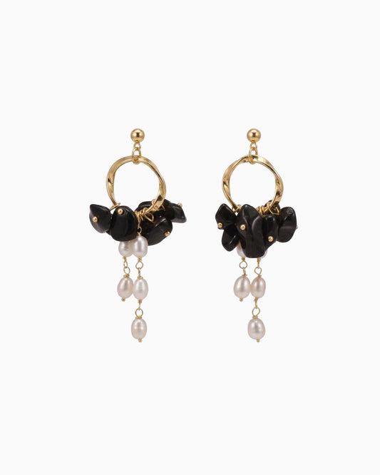 black onyx gemstone chip gold earrings