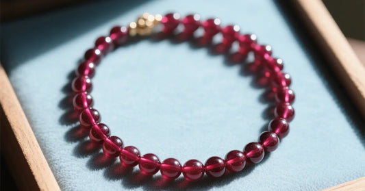 January Birthstone: Garnet – Meaning, History, and Properties