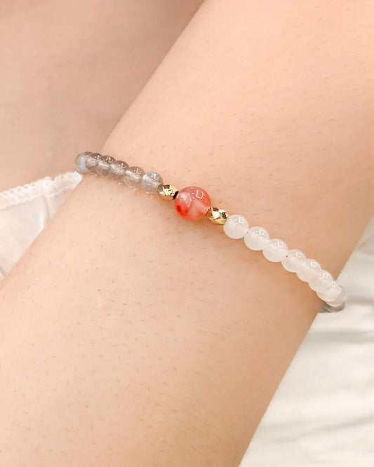 Moonstone Red Agate Gold Bracelet – Intuition & Serenity