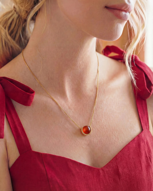 Red Agate U-Shape Gold Necklace – Vitality & Courage